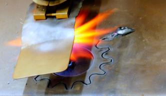 Weiter zu Brennteile